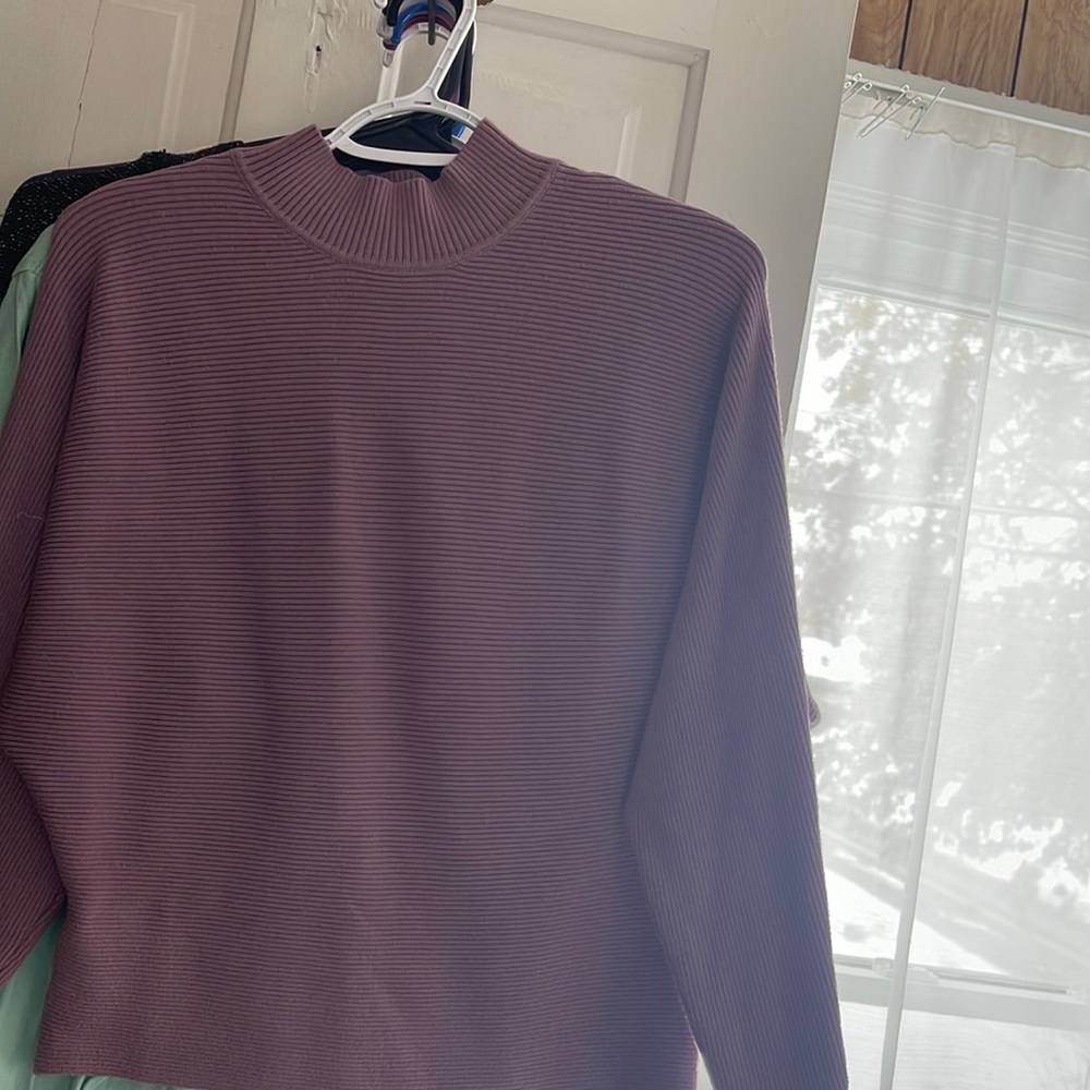 Ribbed sweater